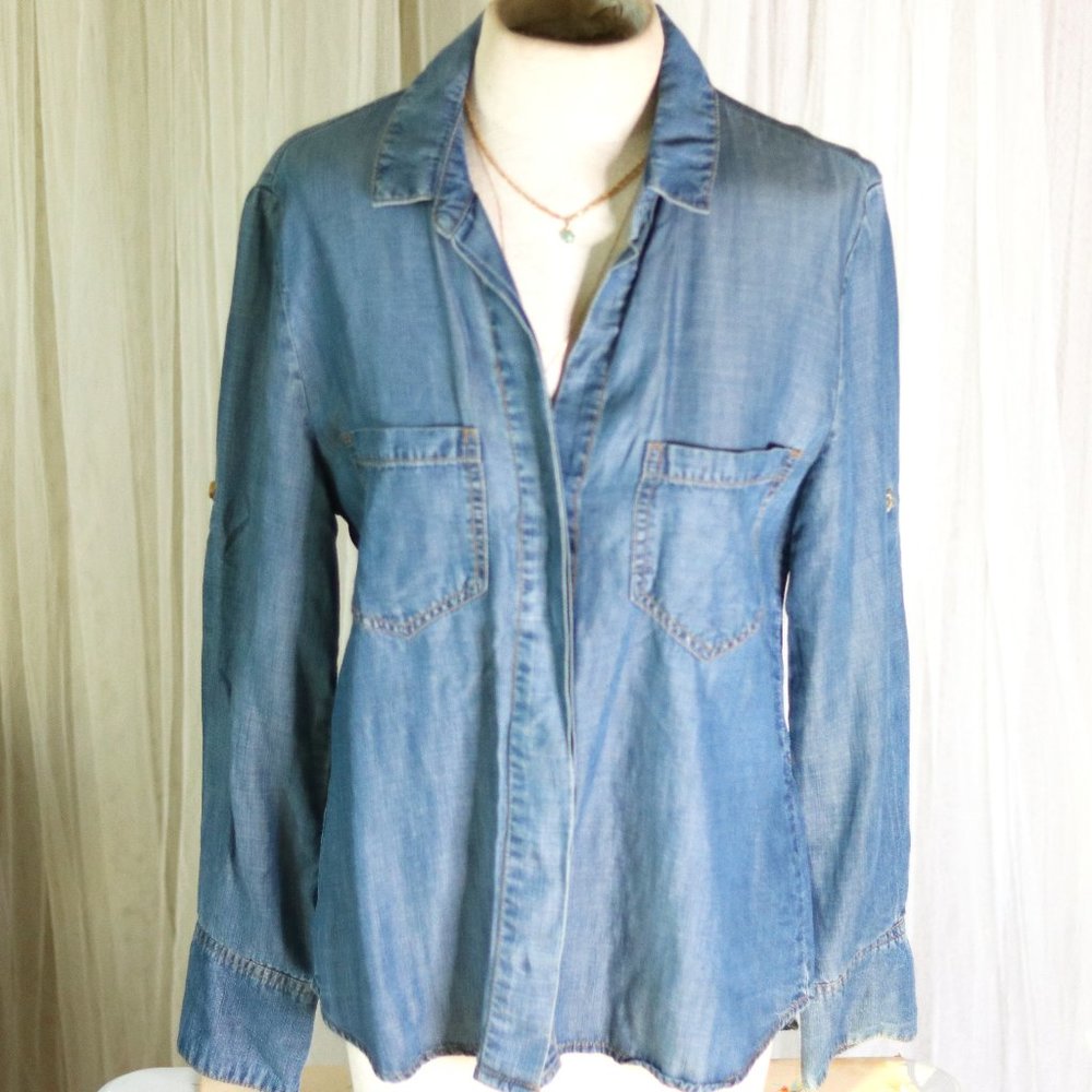 CLOTH & STONE Anthropologie Dark Chambray Split Back Button Down